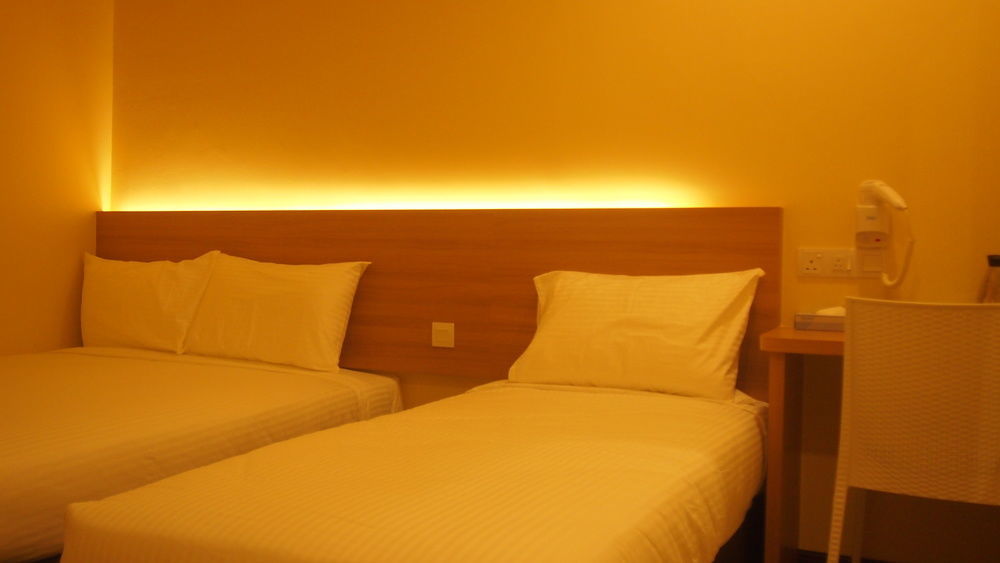 ג'ורג' טאון 118 Hotel Macalister מראה חיצוני תמונה