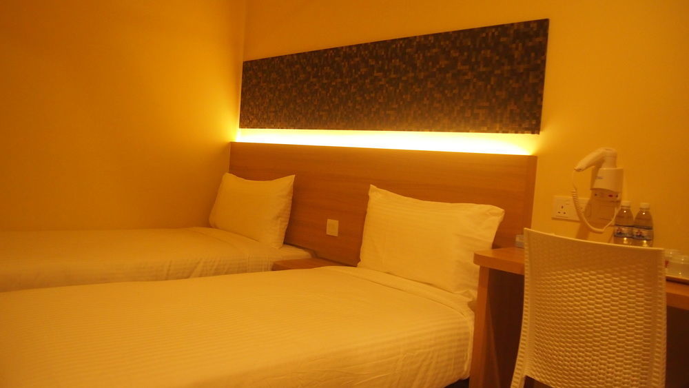 ג'ורג' טאון 118 Hotel Macalister מראה חיצוני תמונה